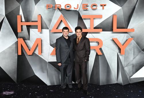 LONDRES, ANGLETERRE – 9 MARS: Chris Miller et Phil Lord lors de la première mondiale de «PROJET DERNIÈRE CHANCE» au Cineworld Leicester Square, le 9 mars 2026 à Londres, en Angleterre. (Photo: Tristan Fewings/Getty Images pour Sony Pictures Entertainment)